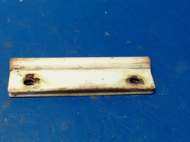 1414087-15 Cessna - Clamp - Sun Visor